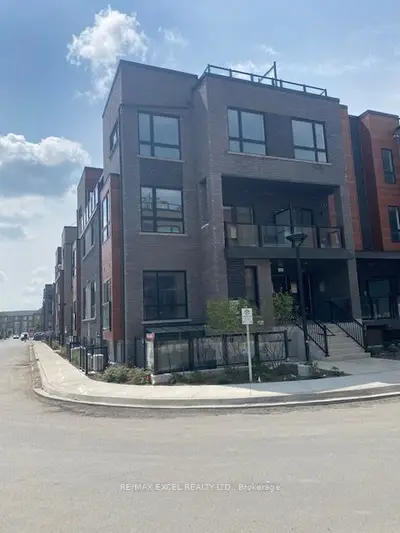 Condo Townhouse in Newmarket