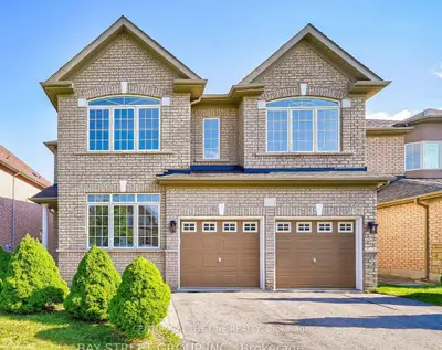 Detached in Richmond Hill
