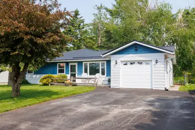 Detached in Brock