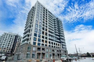 Condo Apartment in Vaughan