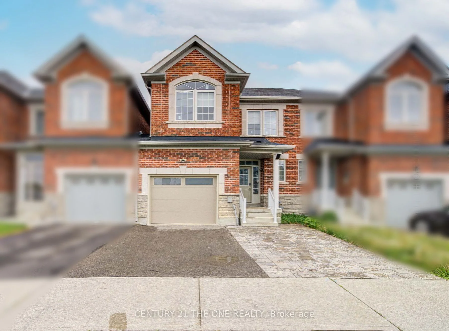 Att/Row/Townhouse in Richmond Hill