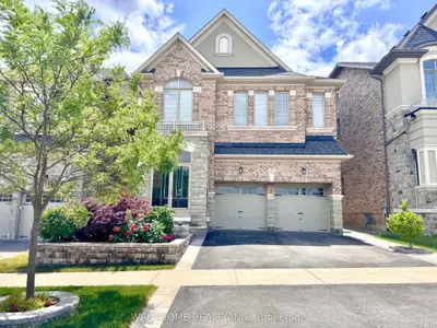 Detached in Richmond Hill