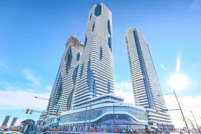 Condo Apartment in Vaughan