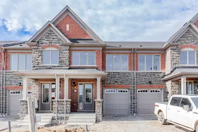 Att/Row/Townhouse in Whitchurch-Stouffville