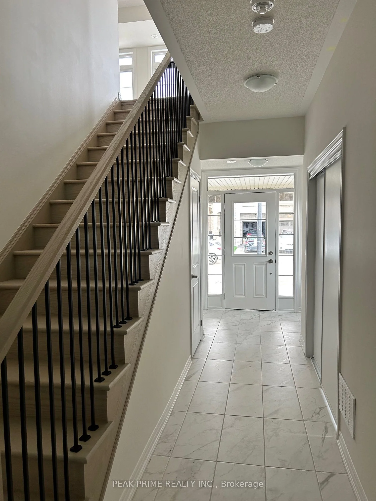 42 Paisley Drive, Bradford West Gwillimbury, ON L3Z 4P2