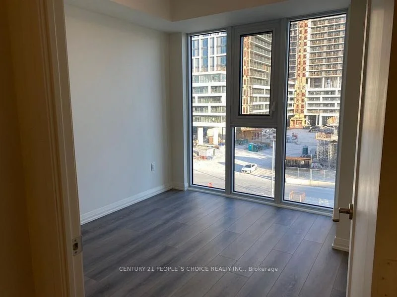 9000 Jane Street 423, Vaughan, ON L4K 0M6