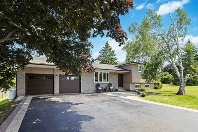 Detached in Uxbridge