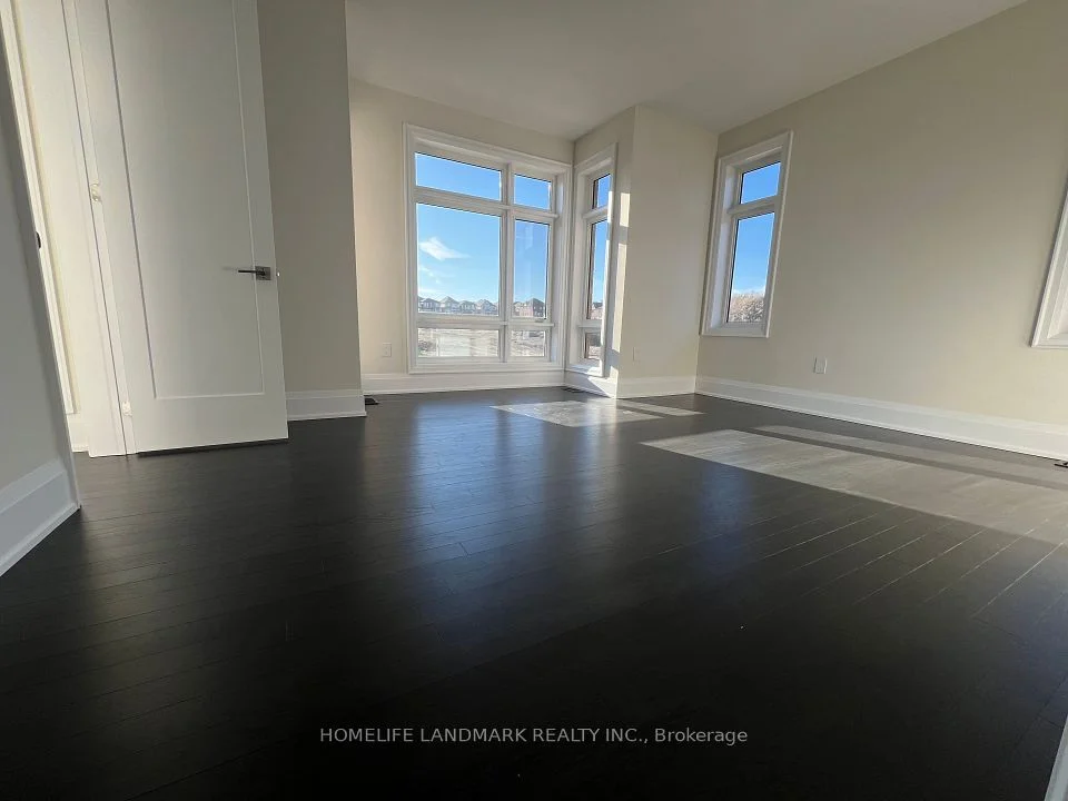 6 Mace Avenue, Richmond Hill, On L4e 1k8
