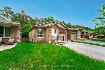 Detached in New Tecumseth