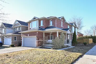Detached in New Tecumseth