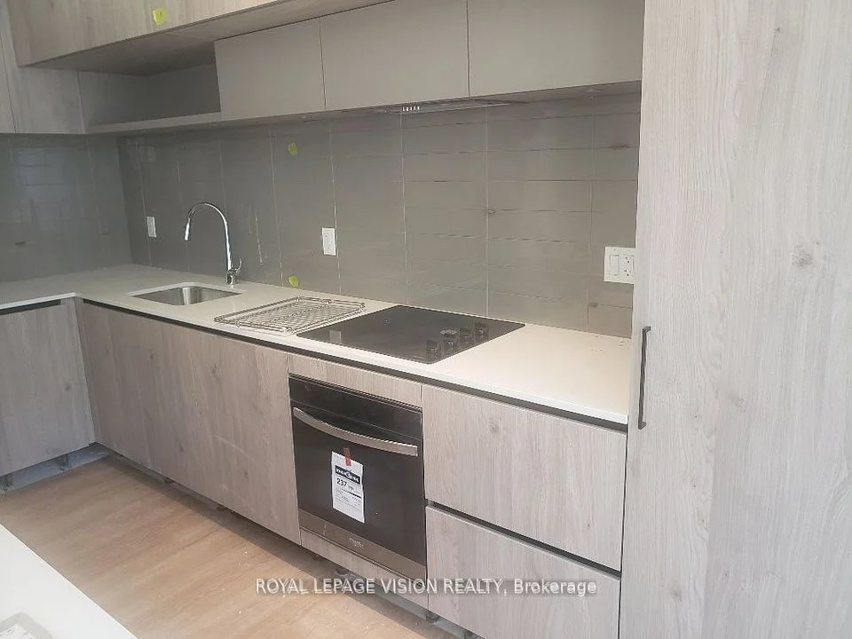12 David Eyer Road TH 1123, Richmond Hill, ON L4S 1M4