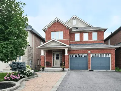 Detached in Richmond Hill