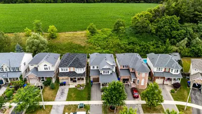 Detached in New Tecumseth