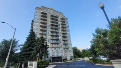 Condo Apartment in Markham
