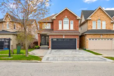 Detached in Newmarket