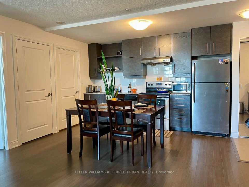 325 South Park Road 316, Markham, ON L3T 0B8
