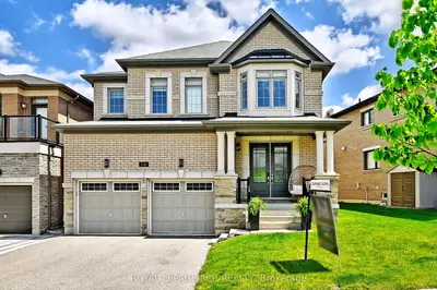 Detached in Aurora