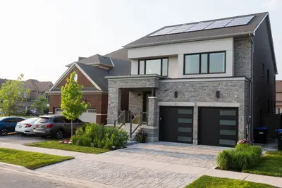 Detached in Bradford West Gwillimbury