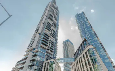 Condo Apartment in Vaughan