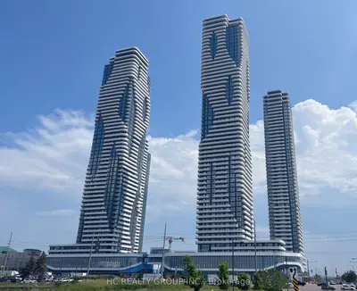 Condo Apartment in Vaughan