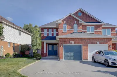 Semi-Detached in Newmarket