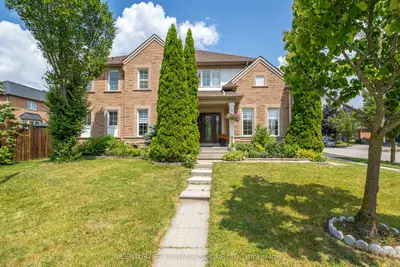 Detached in Richmond Hill