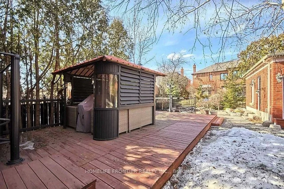 447 Mill Street, Richmond Hill, On L4c 7x5