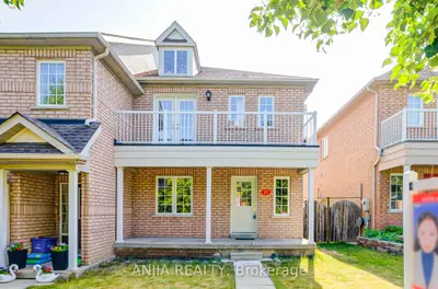 Att/Row/Townhouse in Markham