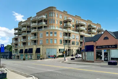 Condo Apartment in Aurora
