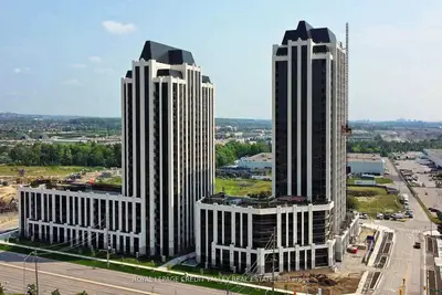 Condo Apartment in Vaughan