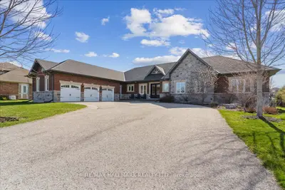 Detached in Uxbridge