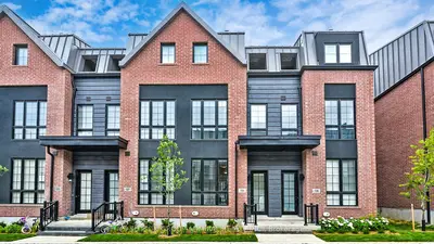 Att/Row/Townhouse in Vaughan