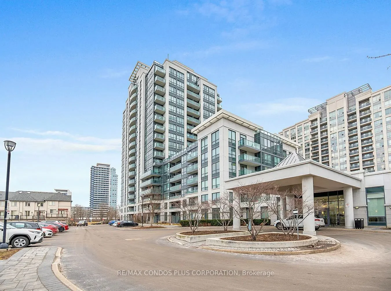 Condo Apartment in Vaughan