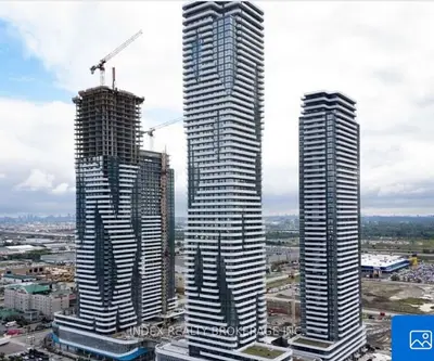 Condo Apartment in Vaughan