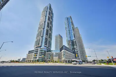 Condo Apartment in Vaughan
