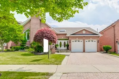 Detached in Richmond Hill