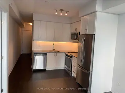Condo Apartment in Vaughan