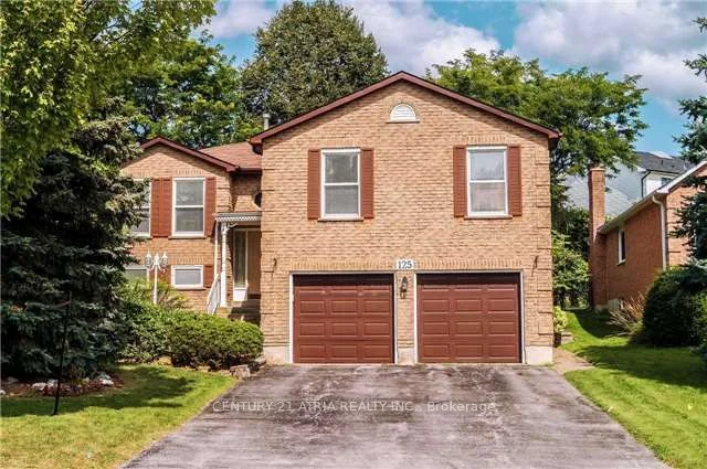 125 Grant Blight Crescent, Newmarket, ON L3Y 7W5