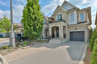 Detached in Vaughan