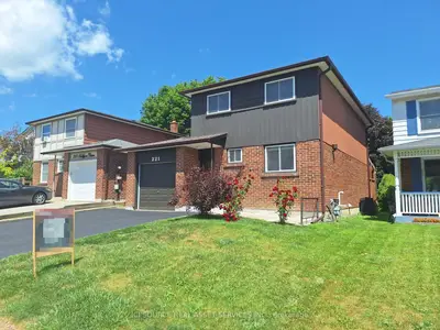 Detached in Newmarket