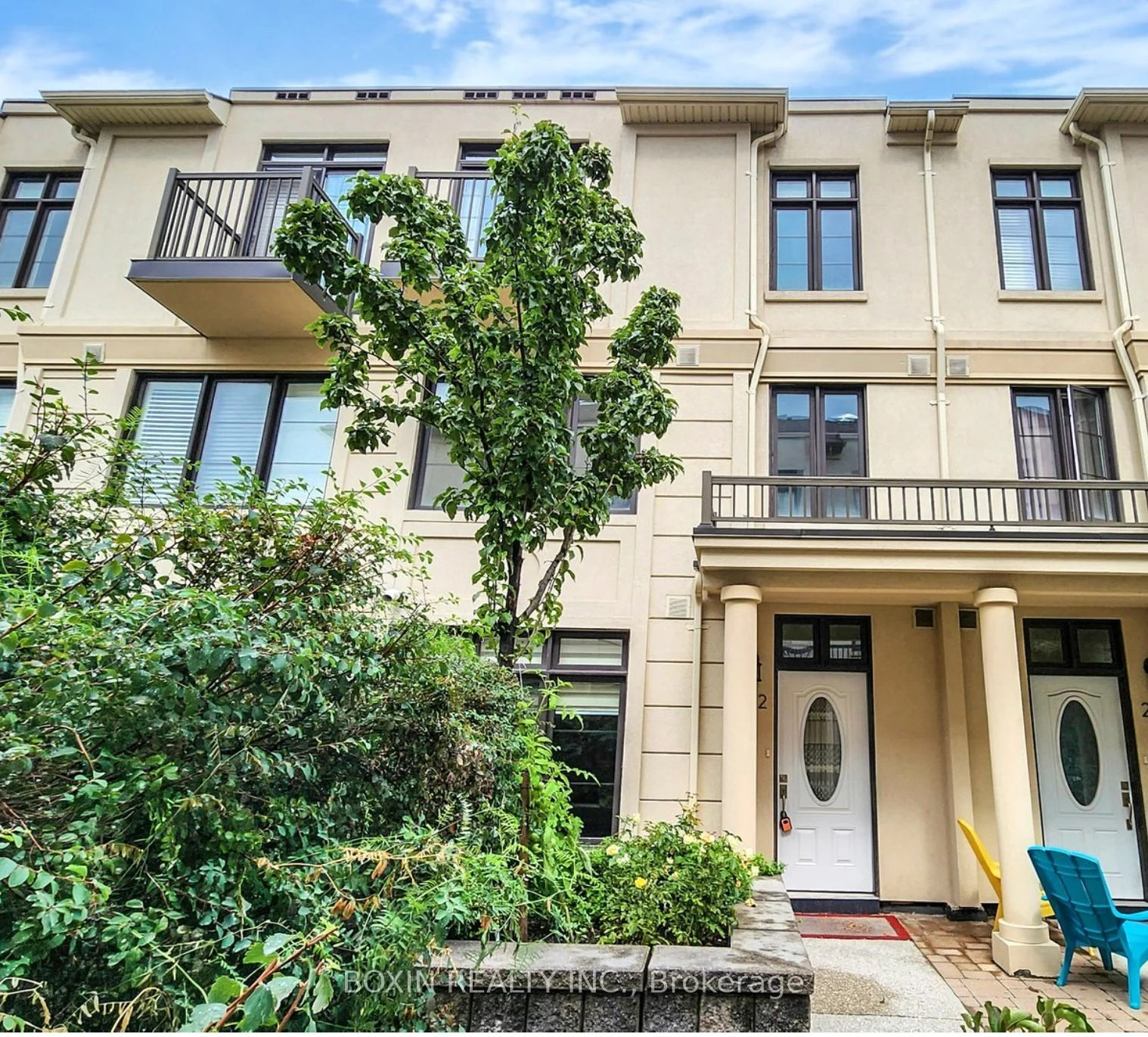 Att/Row/Townhouse in Vaughan