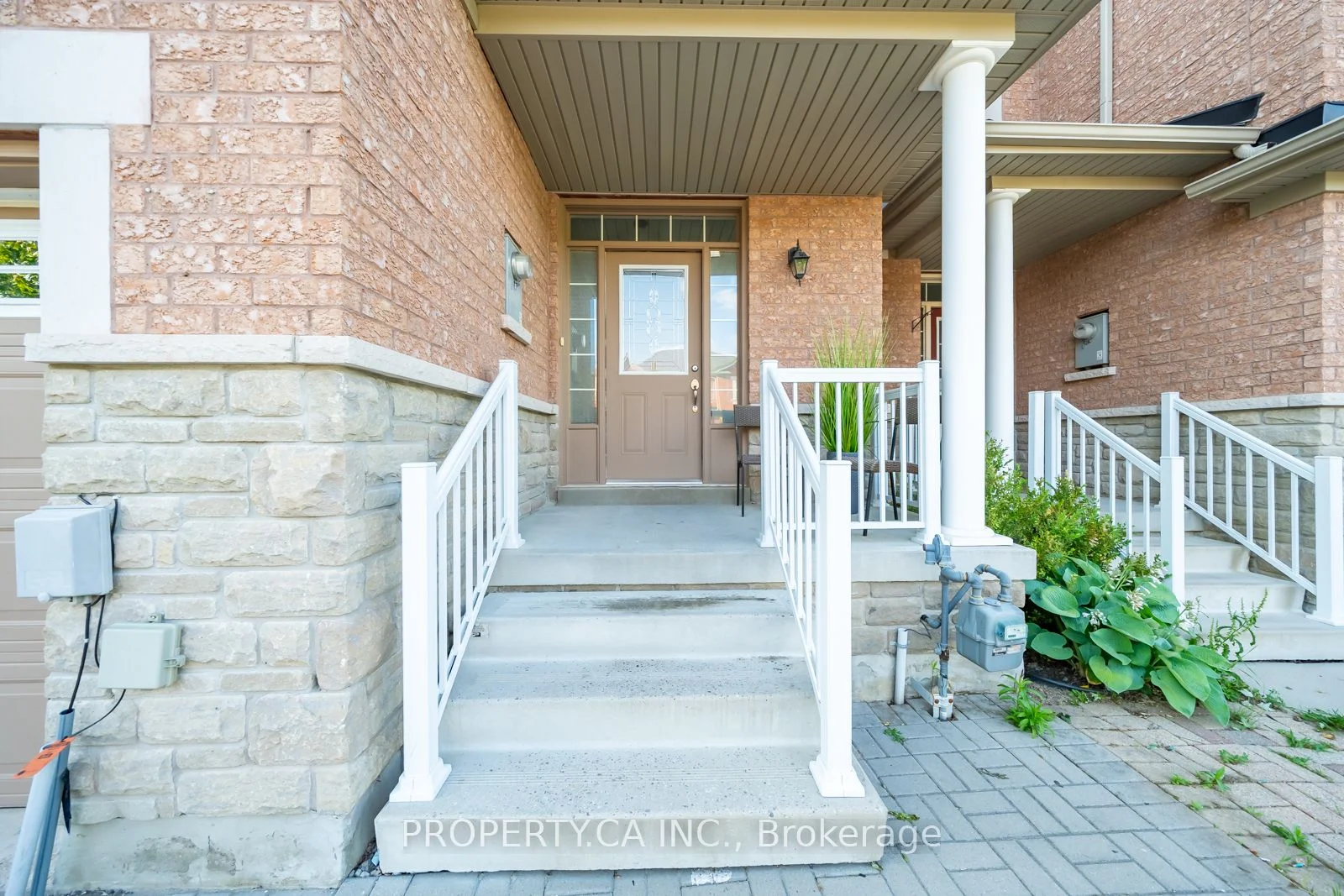 90 Collin Court, Richmond Hill, ON L4E 0X8