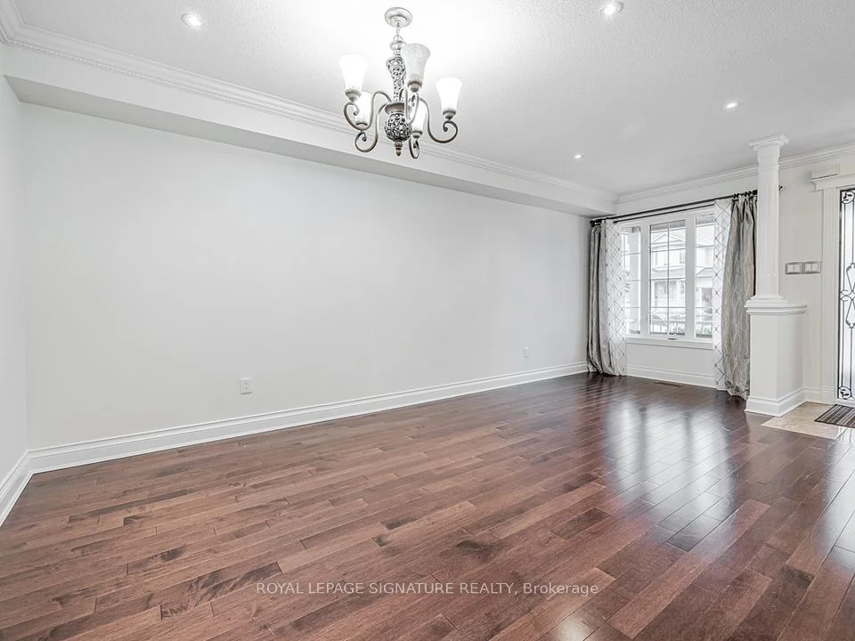 118 Nahanni Drive, Richmond Hill, ON L4B 4L5