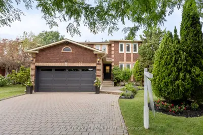 Detached in Richmond Hill