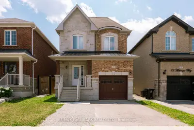 Detached in Bradford West Gwillimbury