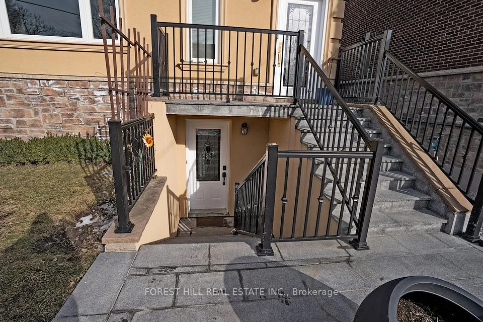 19 Wildwood Avenue #Bsmt, Richmond Hill, ON L4E 3B9