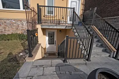 Detached in Richmond Hill