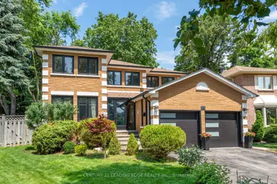 Detached in Richmond Hill