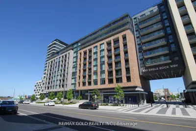 Condo Apartment in Vaughan