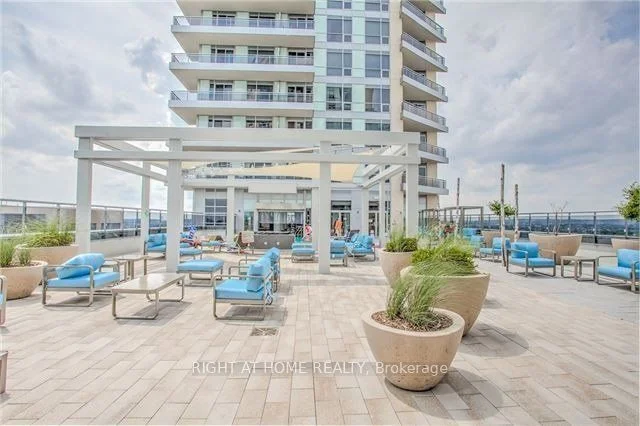 9201 Yonge Street Nw-311, Richmond Hill, On L4c 1h9